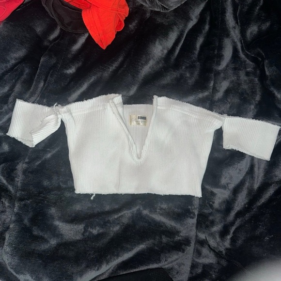 White Ribbed Top - Picture 2 of 5